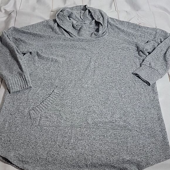 𝅺torrid Super Soft Plush Gray Cowl Neck Sweater Wear What You Love size 1 - Picture 2 of 3